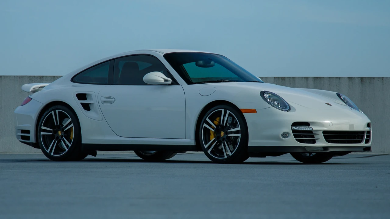 2012 Porsche 997 Turbo S - Image 9 of 31