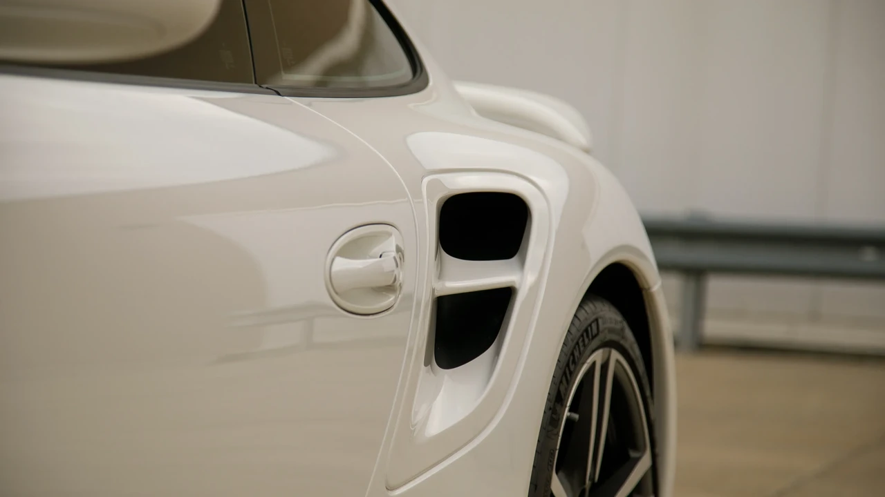 2012 Porsche 997 Turbo S - Image 25 of 31