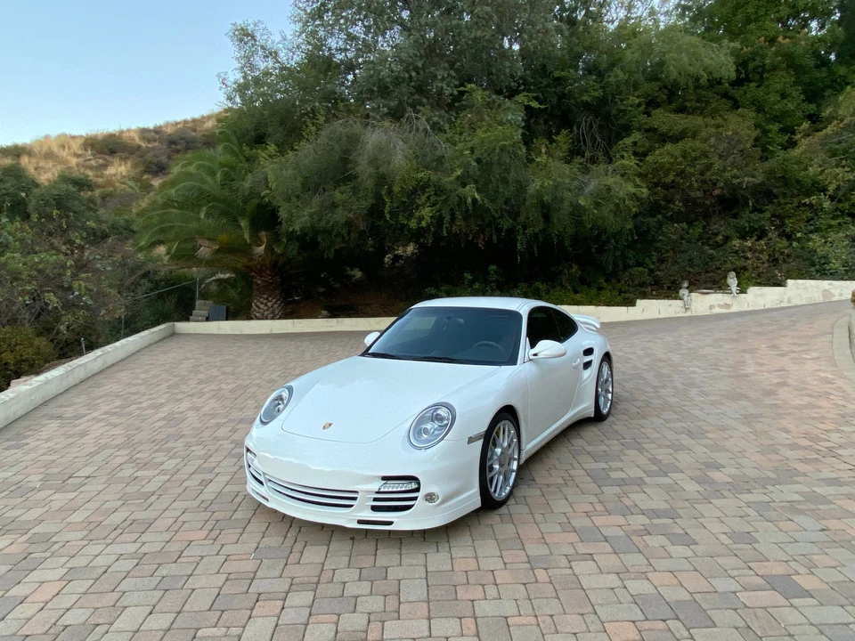 2012 Porsche 997 Turbo S - Image 6 of 31