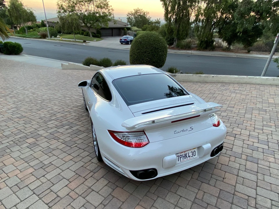 2012 Porsche 997 Turbo S - Image 15 of 31