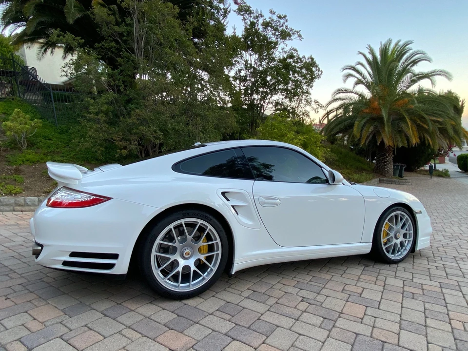 2012 Porsche 997 Turbo S - Image 24 of 31
