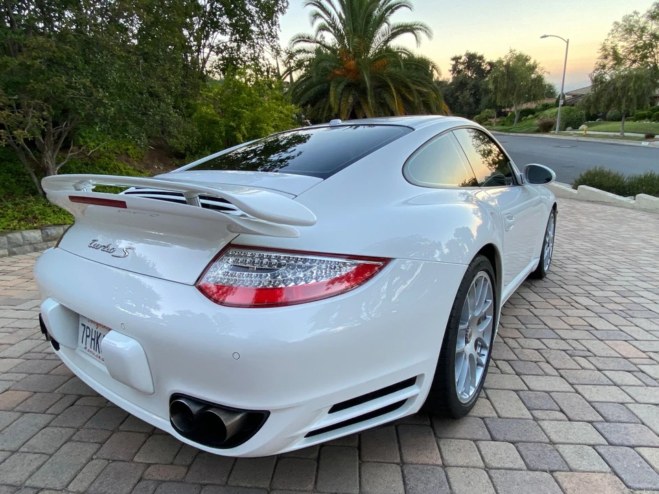 2012 Porsche 997 Turbo S - Image 25 of 31