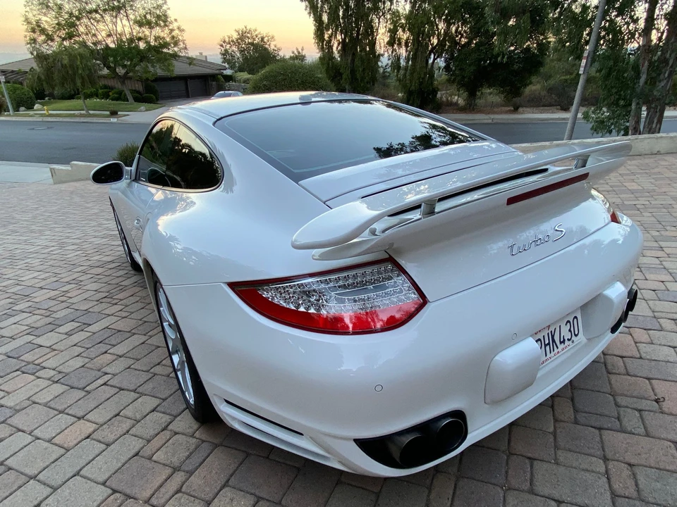 2012 Porsche 997 Turbo S - Image 26 of 31