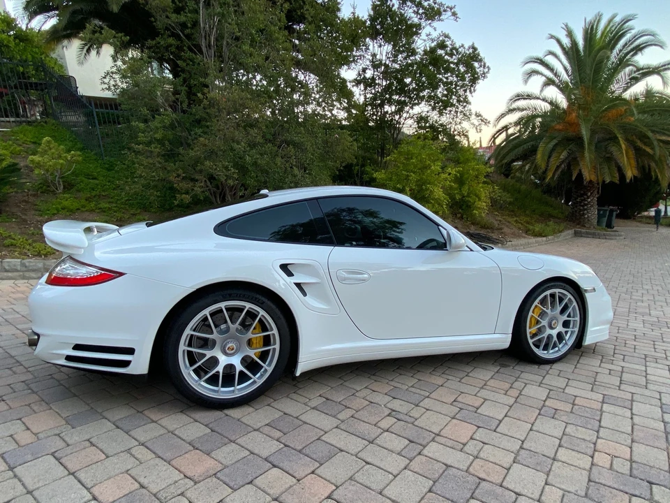 2012 Porsche 997 Turbo S - Image 27 of 31