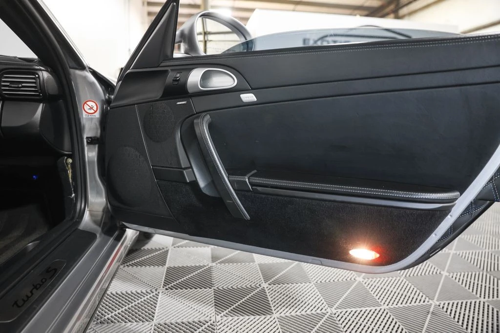 2012 Porsche 997 Turbo S - Image 22 of 31
