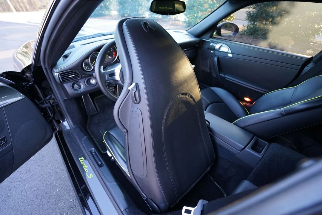 2012 Porsche 997 Turbo S - Image 14 of 31