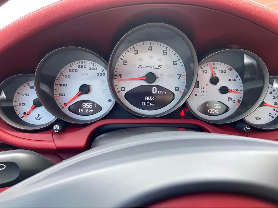 2012 Porsche 911 - Image 13 of 20