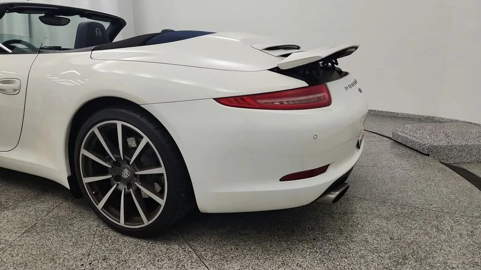 2012 Porsche 991 Carrera - Image 17 of 20