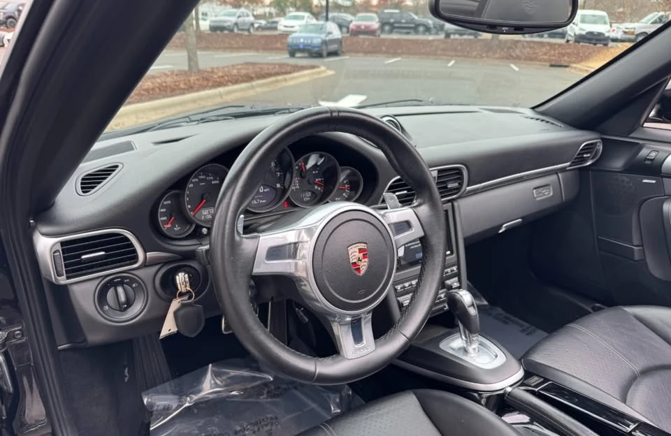 2012 Porsche 997 Carrera - Image 9 of 12