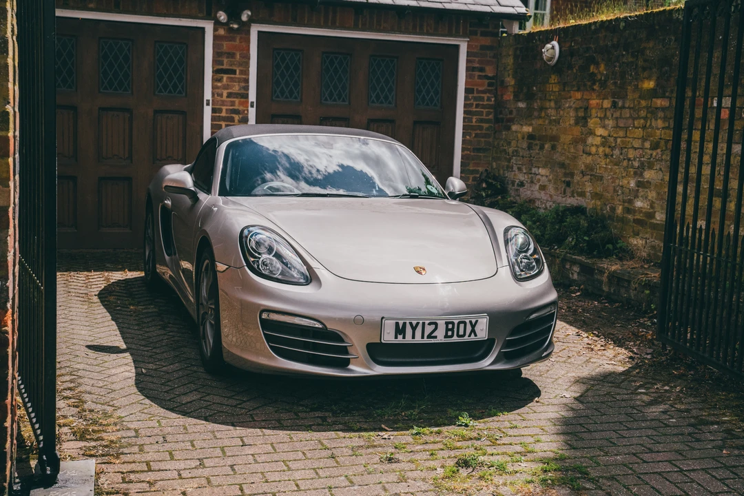 2012 Porsche 981 Boxster - Image 9 of 31