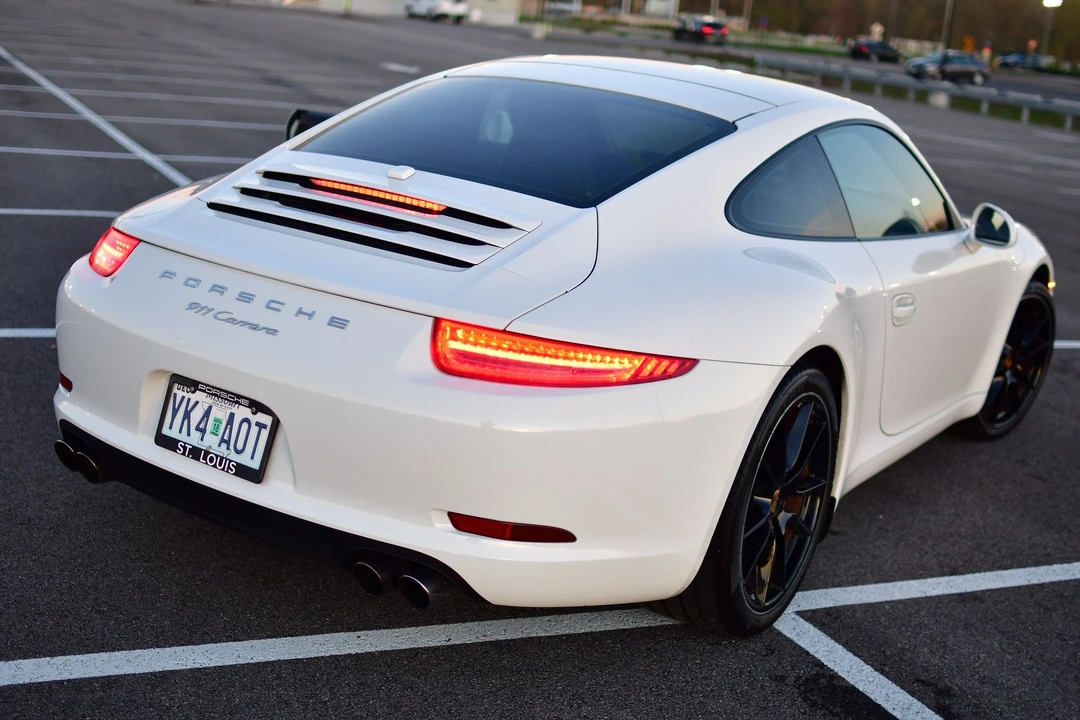 2012 Porsche 991 Carrera - Image 7 of 13