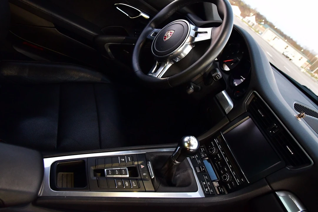 2012 Porsche 991 Carrera - Image 11 of 13