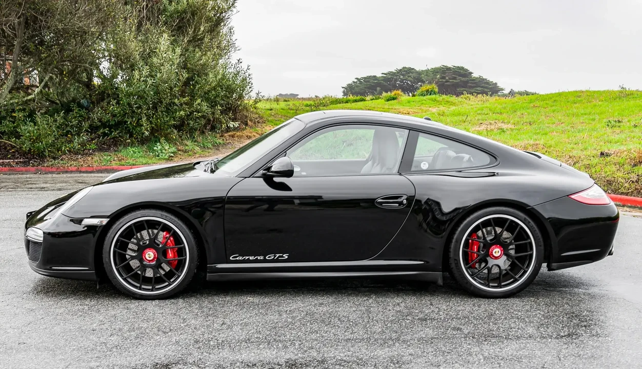 2012 Porsche 997 Carrera GTS - Image 2 of 2