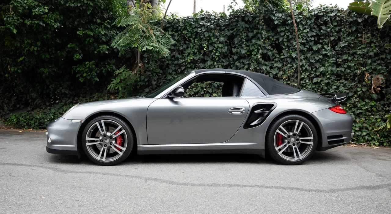 2012 Porsche 997 Turbo - Image 5 of 31