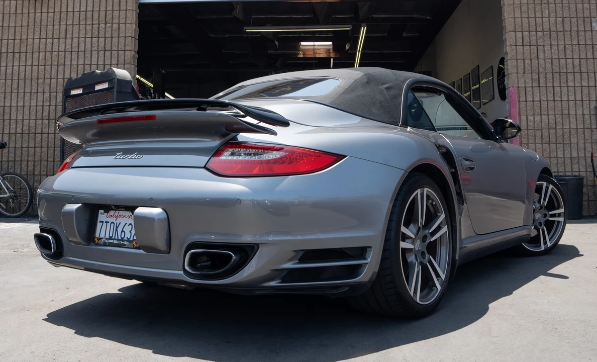 2012 Porsche 997 Turbo - Image 8 of 31