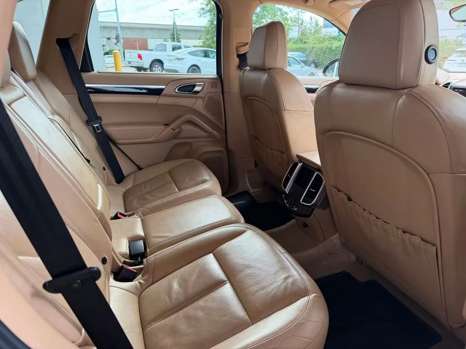 2012 Porsche 958 Cayenne S - Image 10 of 20