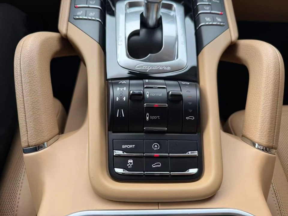 2012 Porsche 958 Cayenne S - Image 12 of 20