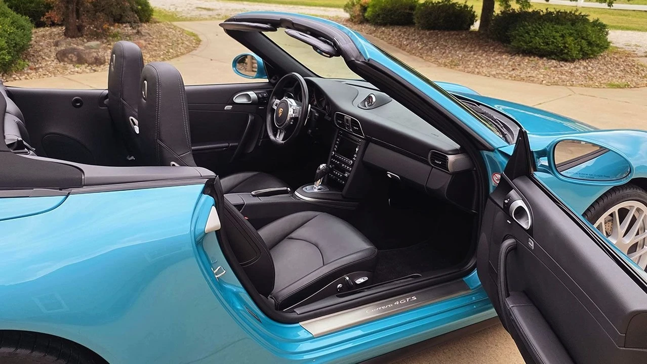 2012 Porsche 997 Carrera GTS - Image 19 of 31