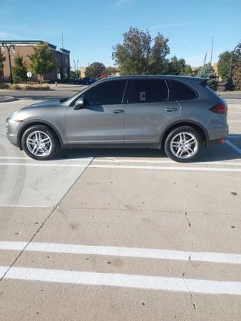 2012 Porsche 958 Cayenne - Image 2 of 6
