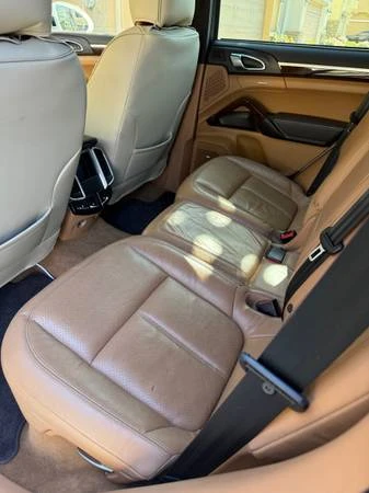 2012 Porsche 958 Cayenne - Image 16 of 17