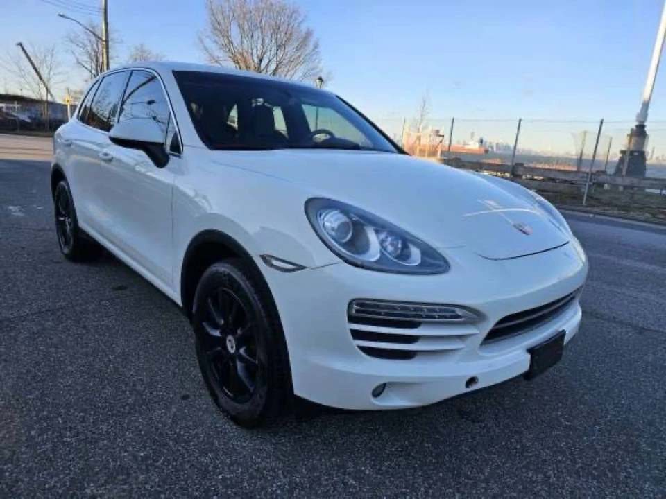 2012 Porsche 958 Cayenne - Image 3 of 7
