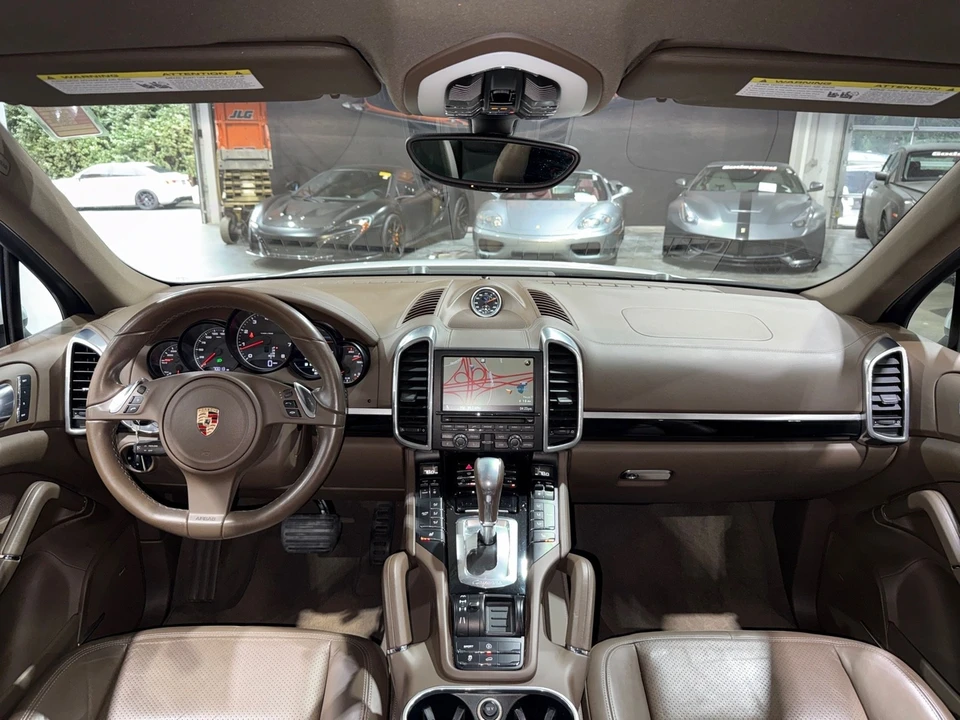 2012 Porsche 958 Cayenne - Image 8 of 12