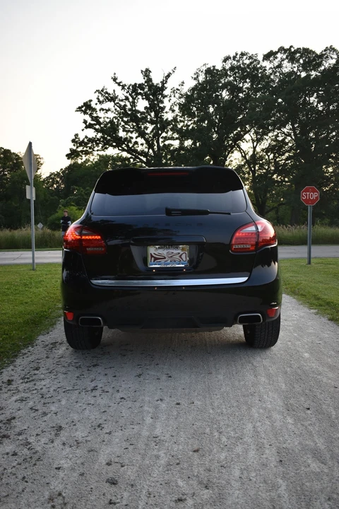 2012 Porsche 958 Cayenne - Image 4 of 9