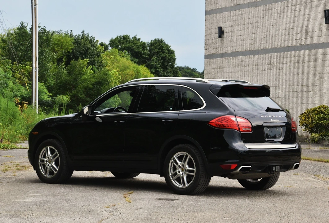 2012 Porsche 958 Cayenne - Image 5 of 23