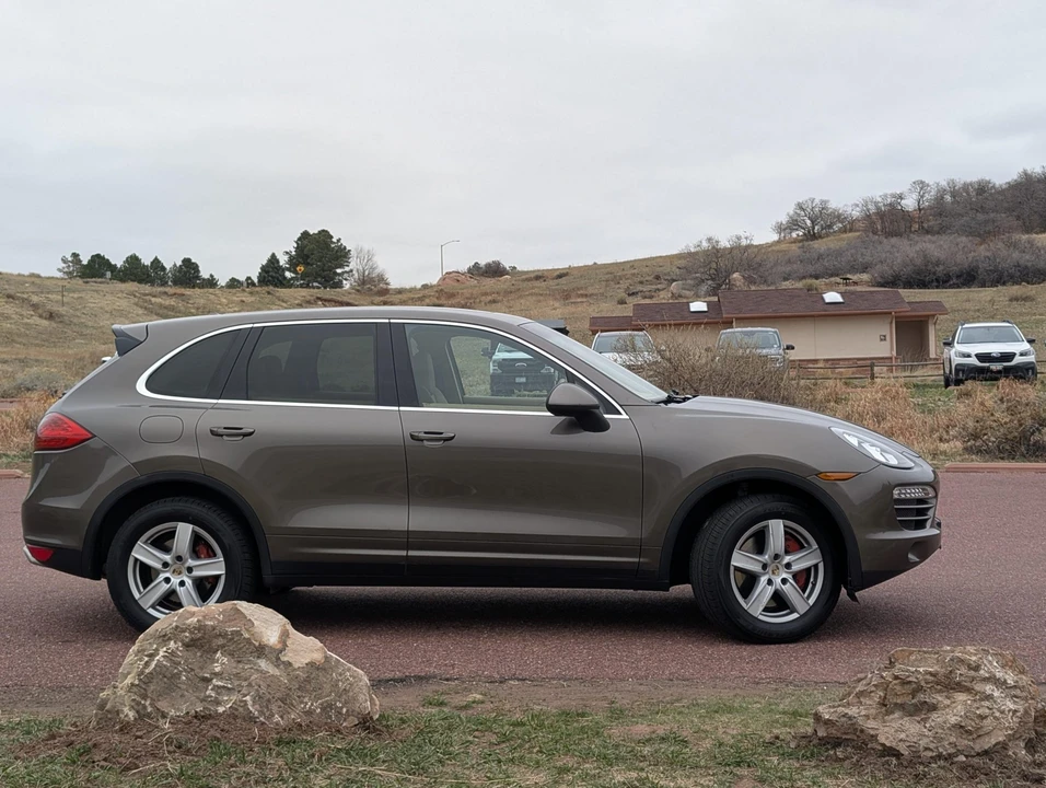 2012 Porsche 958 Cayenne - Image 9 of 31