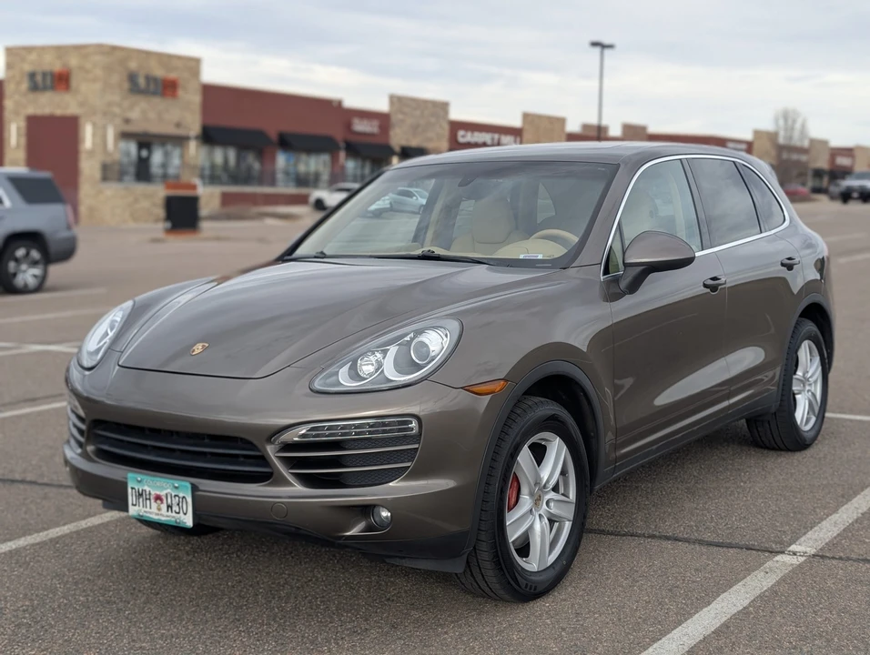 2012 Porsche 958 Cayenne - Image 16 of 31