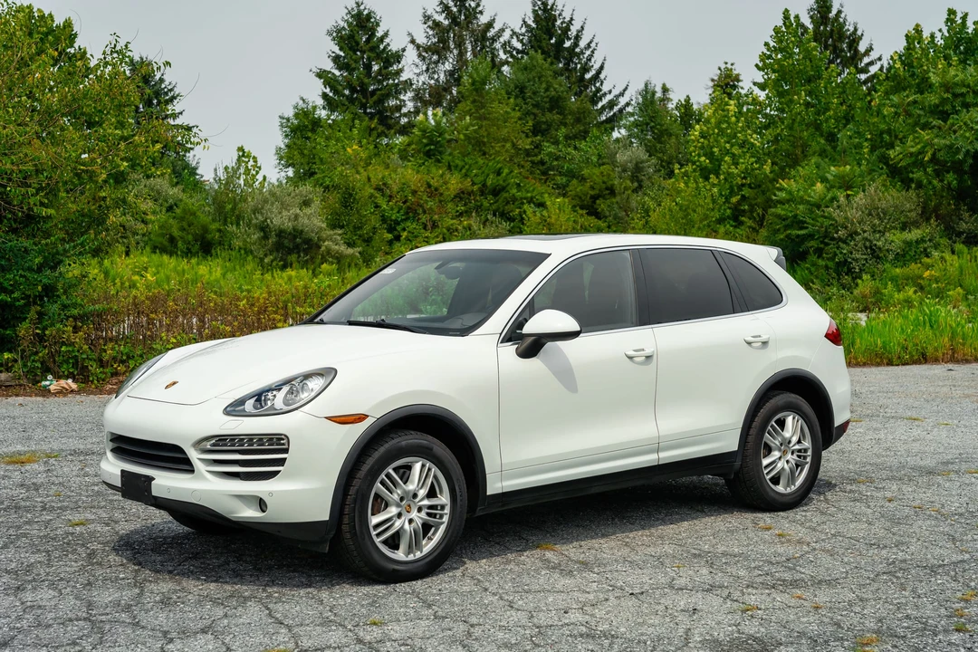 2012 Porsche 958 Cayenne - Image 12 of 31
