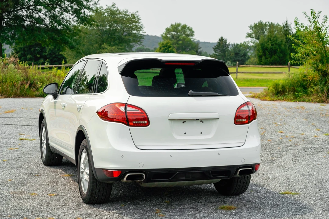 2012 Porsche 958 Cayenne - Image 25 of 31
