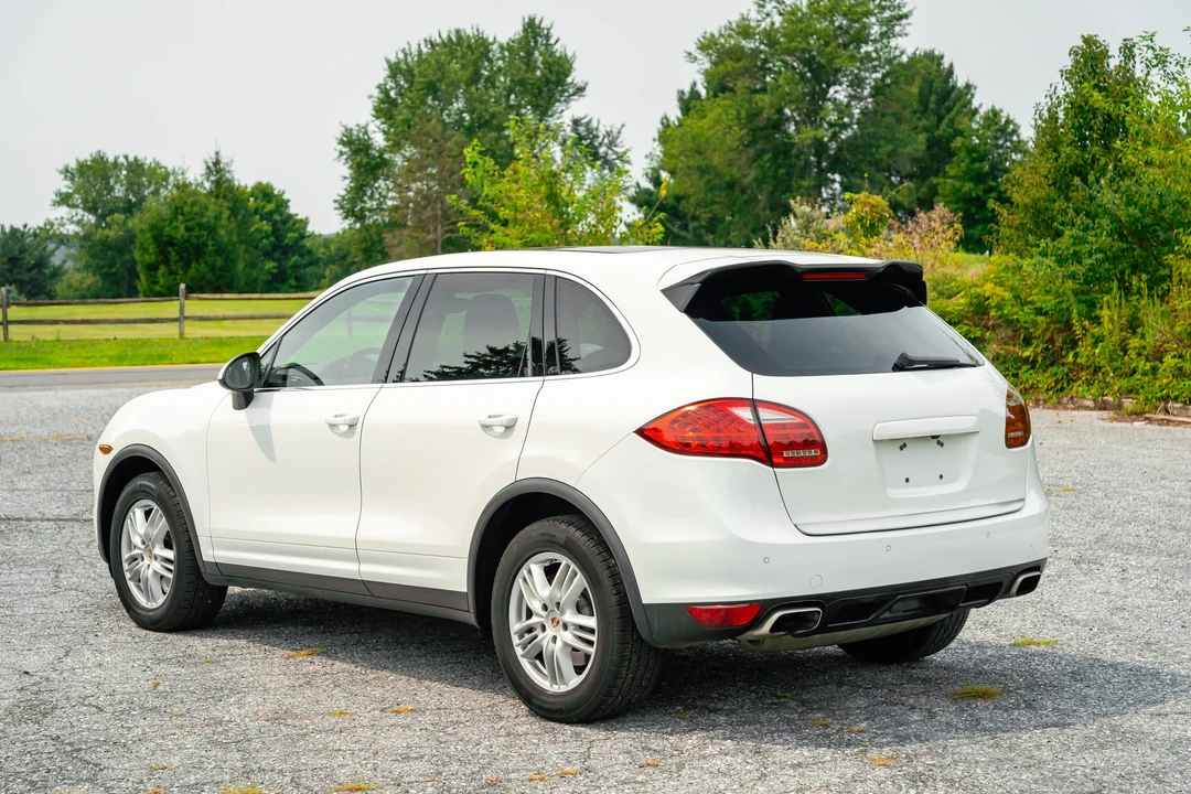 2012 Porsche 958 Cayenne - Image 23 of 31
