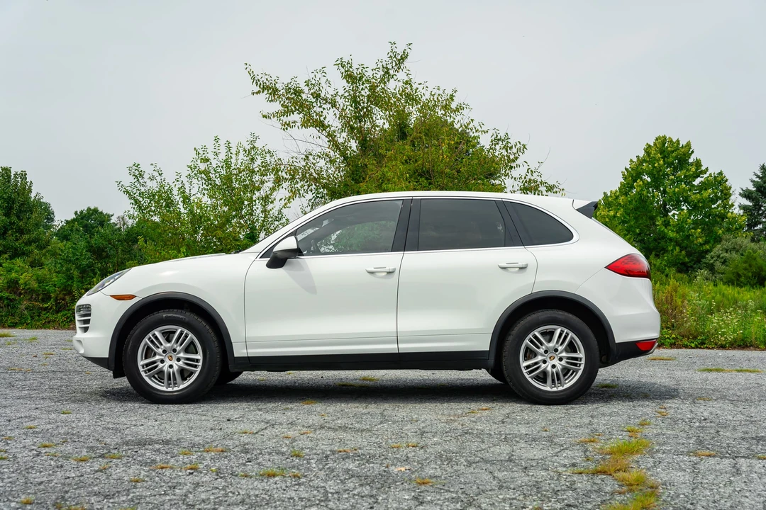 2012 Porsche 958 Cayenne - Image 16 of 31