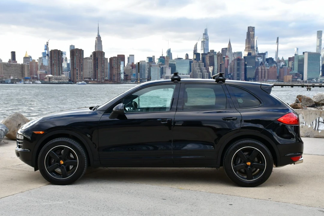 2012 Porsche 958 Cayenne - Image 9 of 31