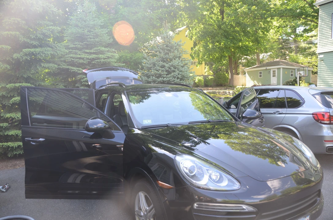 2012 Porsche 958 Cayenne - Image 2 of 21