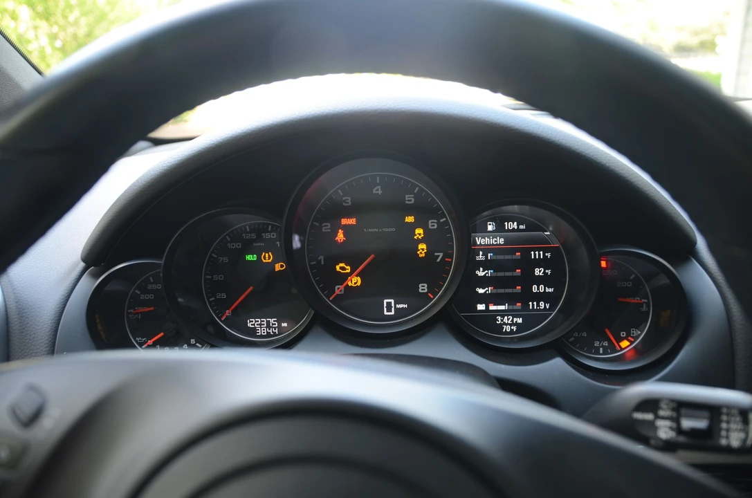 2012 Porsche 958 Cayenne - Image 8 of 21