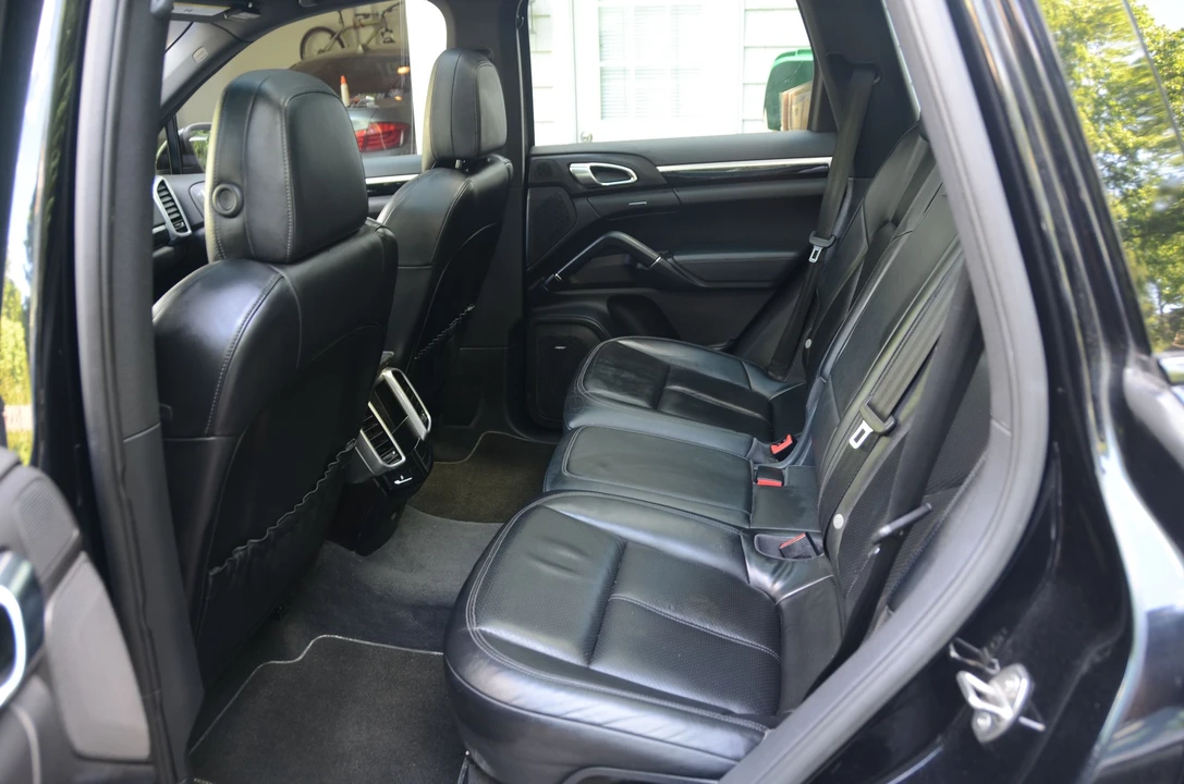 2012 Porsche 958 Cayenne - Image 10 of 21