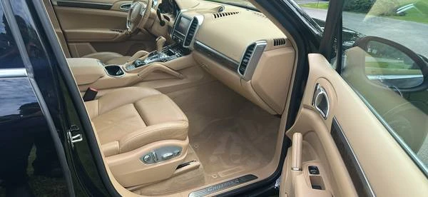 2012 Porsche 958 Cayenne - Image 7 of 16