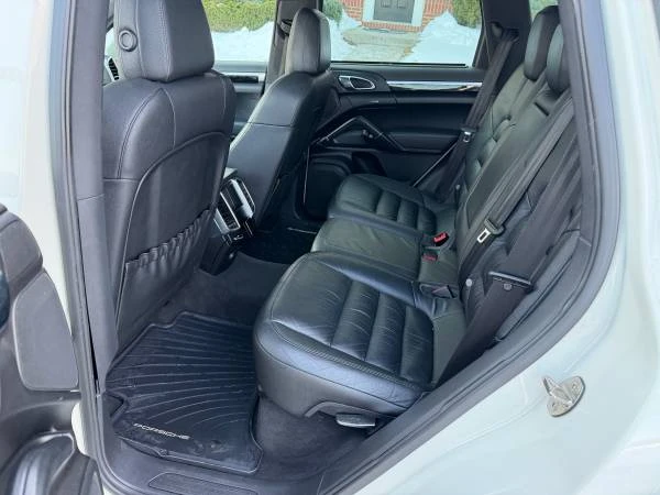 2012 Porsche 958 Cayenne - Image 13 of 21