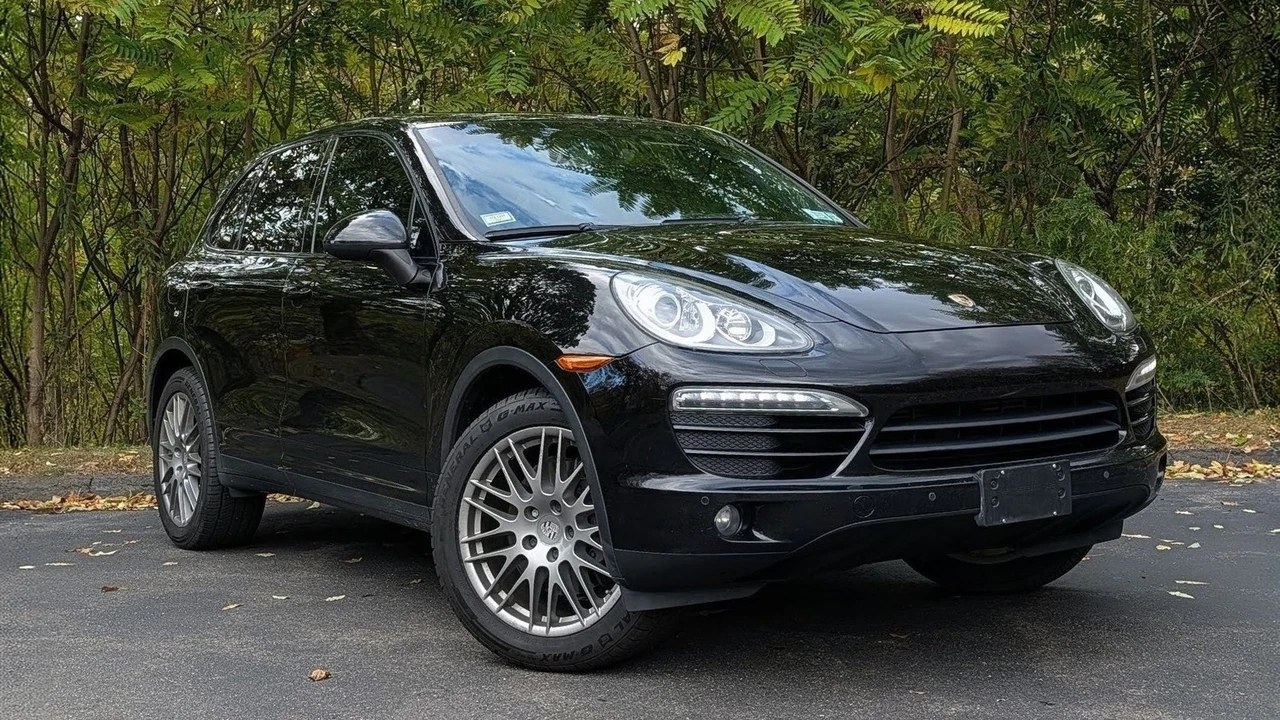 2012 Porsche 958 Cayenne - Image 2 of 3