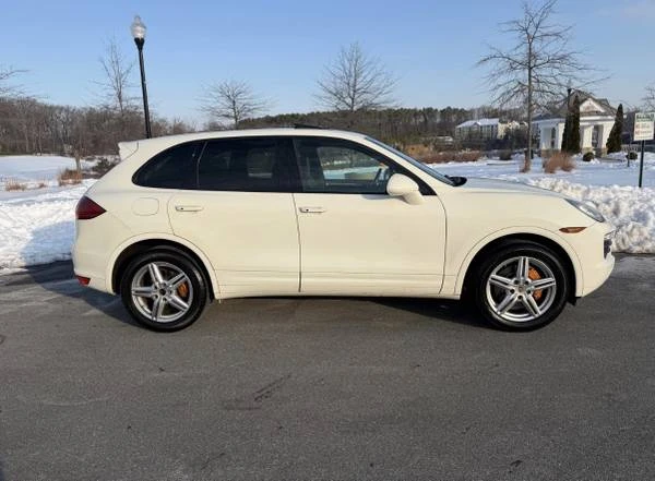 2012 Porsche 958 Cayenne - Image 5 of 15