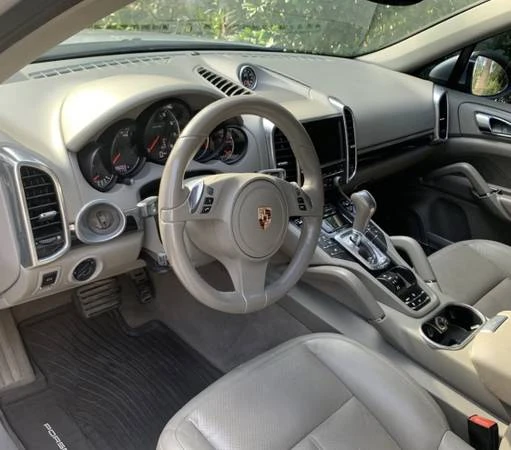 2012 Porsche 958 Cayenne - Image 5 of 12