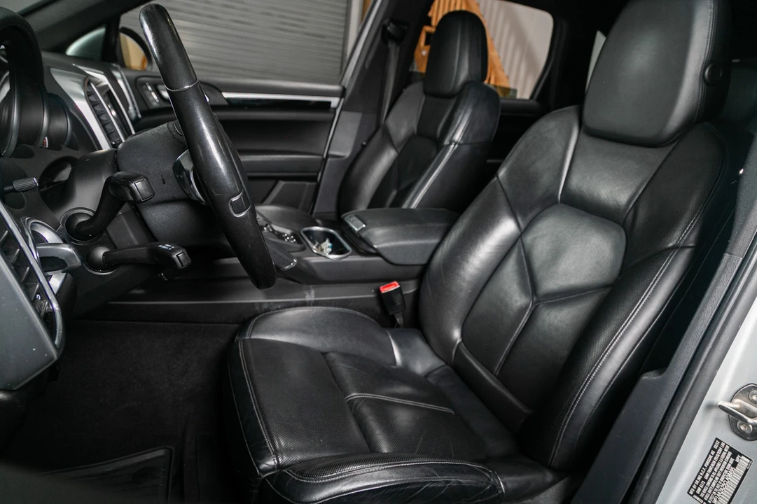 2012 Porsche 958 Cayenne - Image 6 of 21