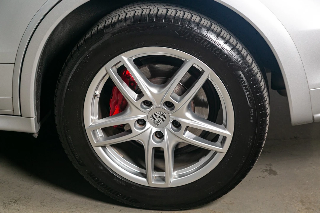 2012 Porsche 958 Cayenne - Image 16 of 21