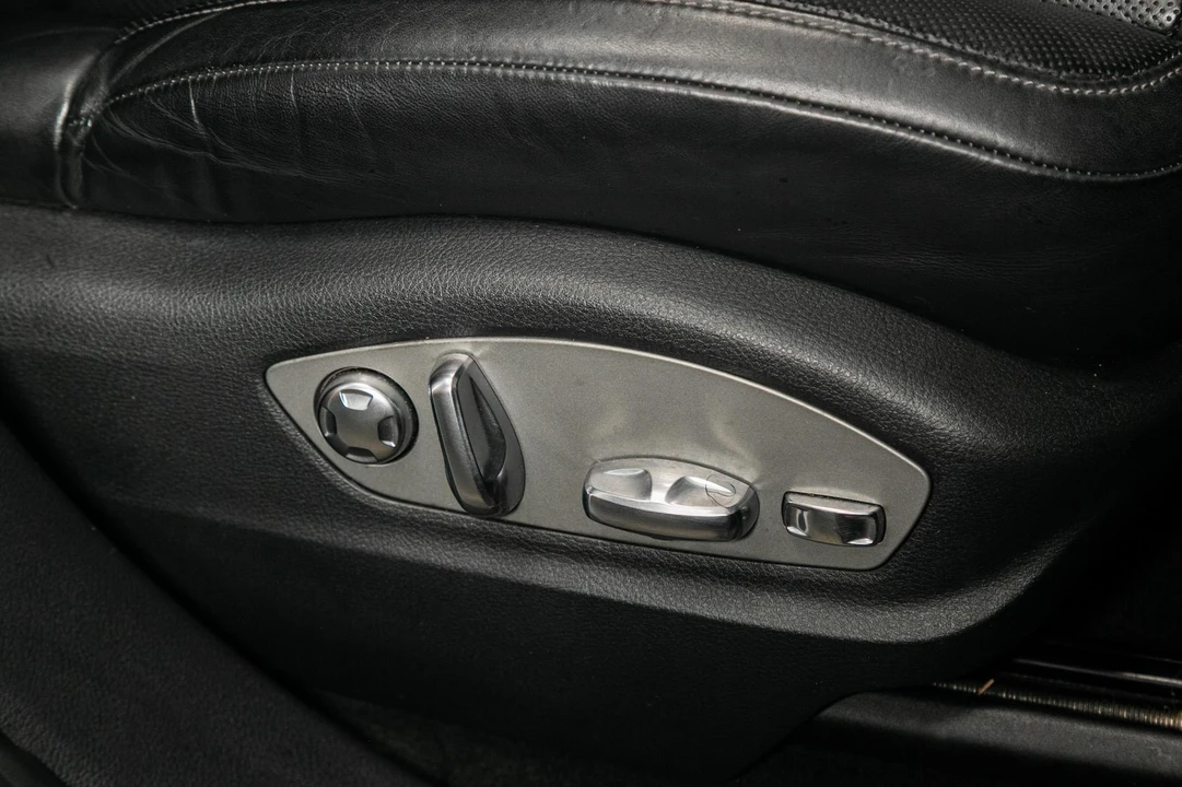 2012 Porsche 958 Cayenne - Image 22 of 31