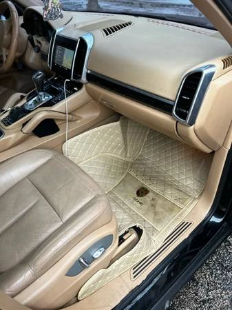 2012 Porsche 958 Cayenne - Image 9 of 14