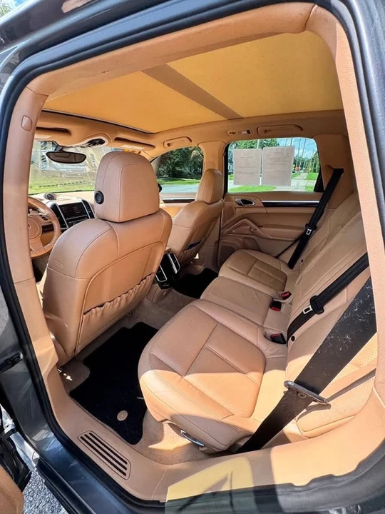 2012 Porsche 958 Cayenne - Image 9 of 20