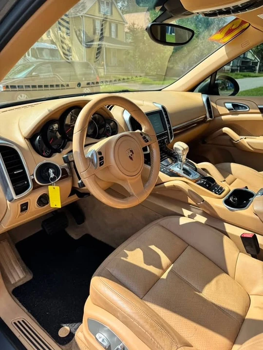 2012 Porsche 958 Cayenne - Image 12 of 20