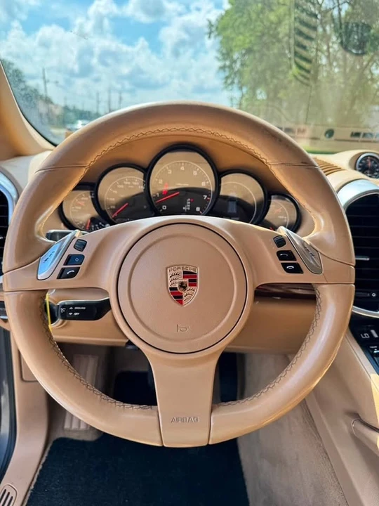 2012 Porsche 958 Cayenne - Image 13 of 20
